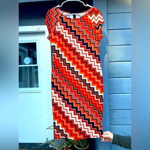 Beige by eci .. Fun Retro Dress size 10